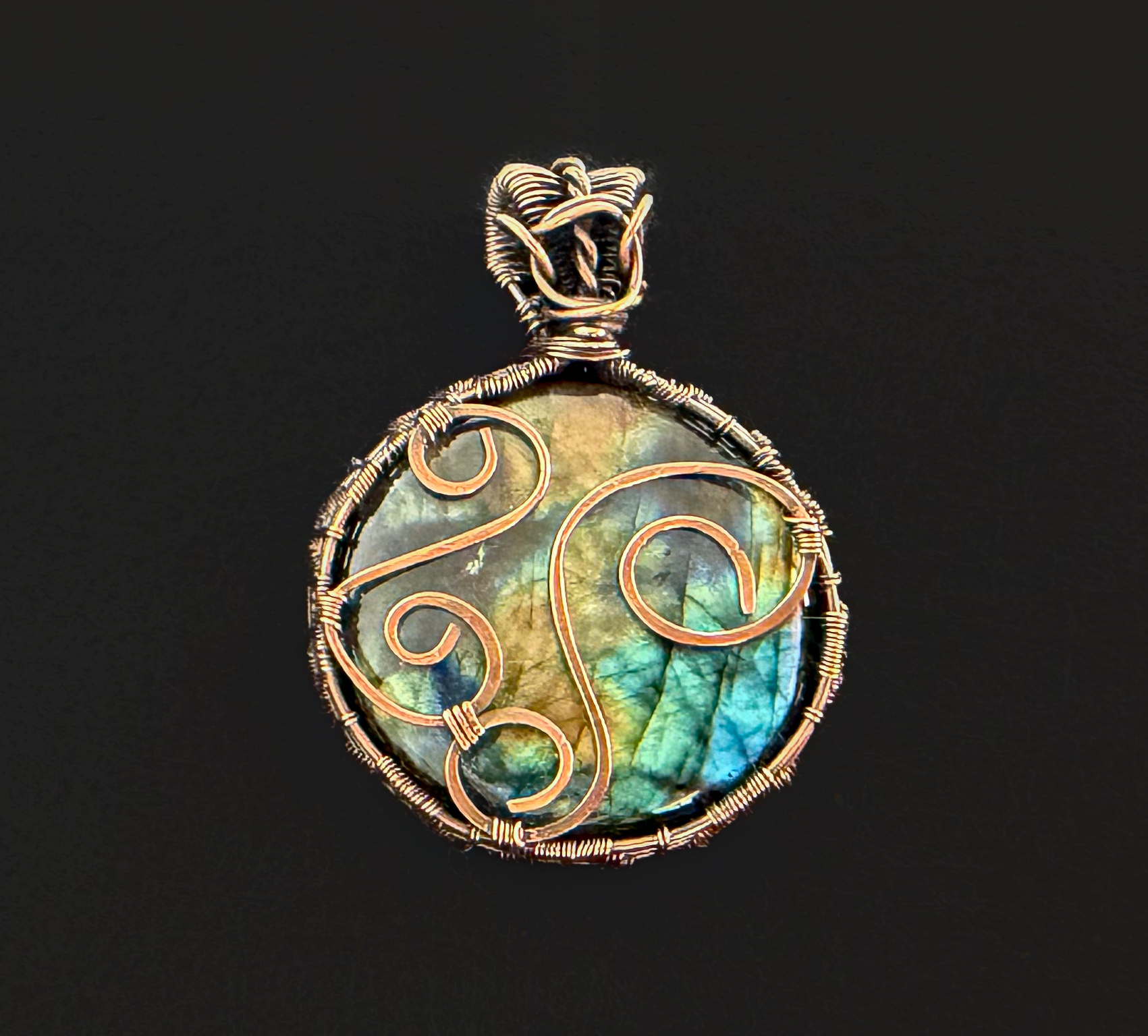 Labradorite Stone Pendant #123